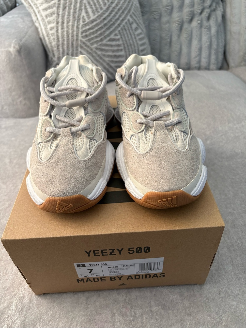 YEEZY 500